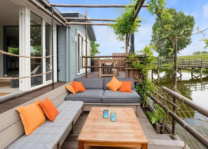 The Blue House - Heerlijk Aan Het Water * Ooltgensplaat