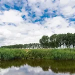 シャレー The Blue House - Heerlijk Aan Het Water Ooltgensplaat