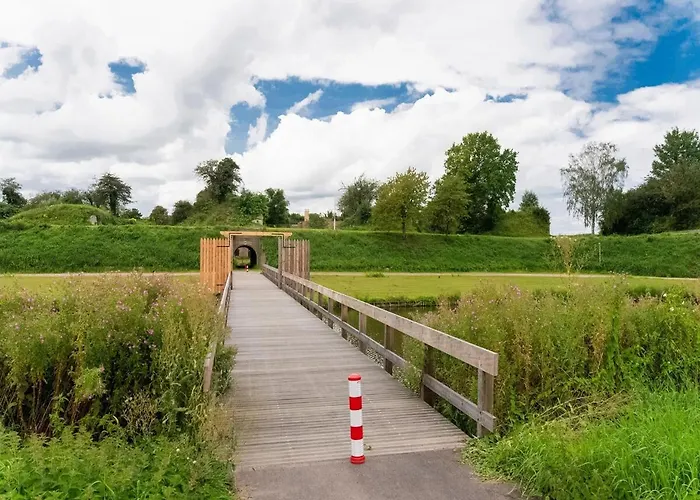 The Blue House - Heerlijk Aan Het Water Dağ evi Ooltgensplaat